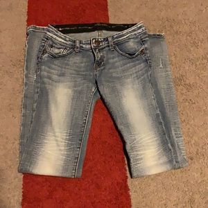 ✨ ReRock Express✨ distressed jeans